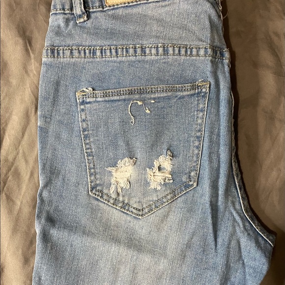 Jeans - Picture 2 of 3